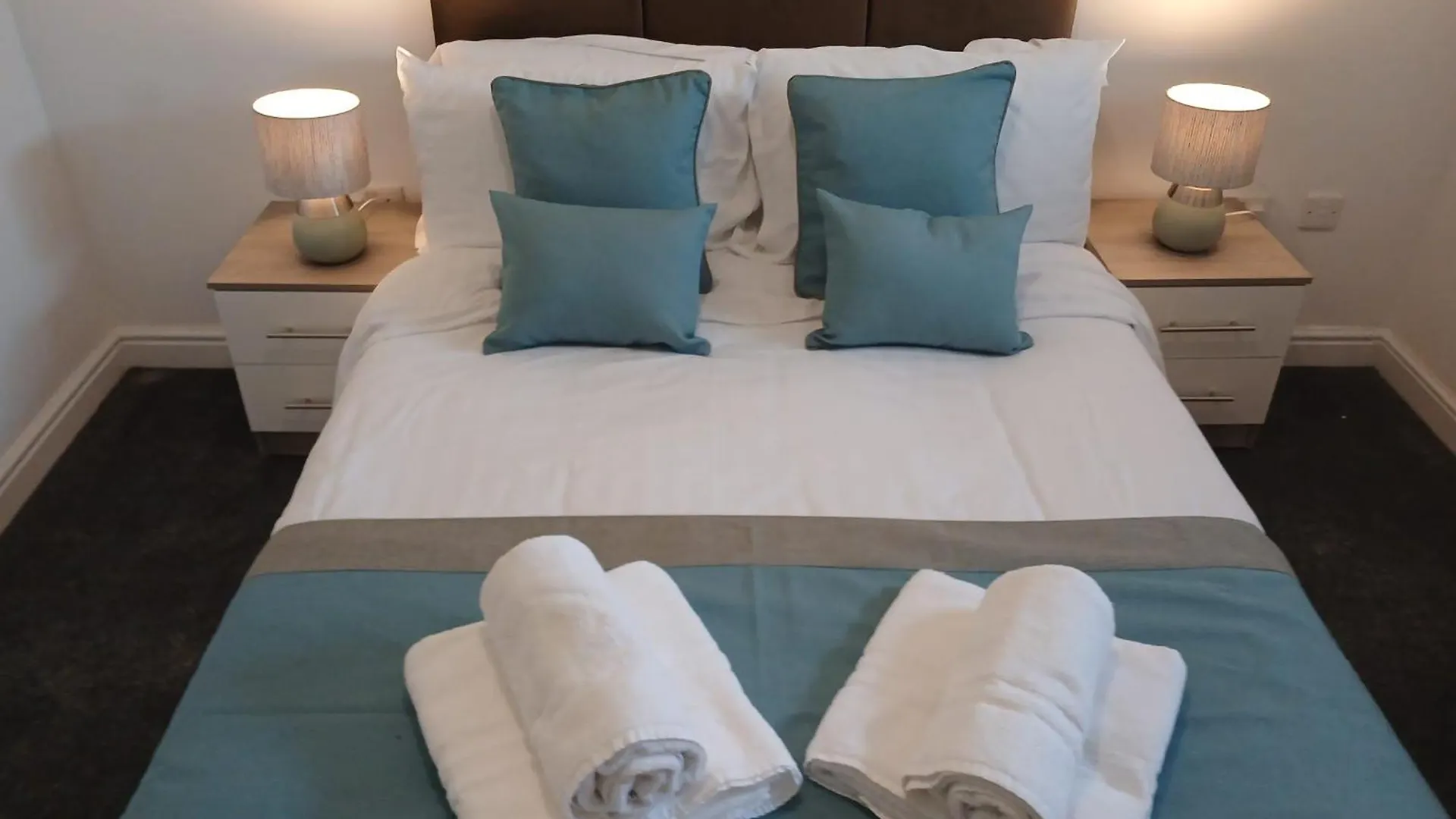 公寓式酒店 St John'S Newsome Serviced Apartments 哈德斯菲尔德